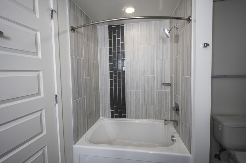 Shower-Tub Combo for Small Spaces